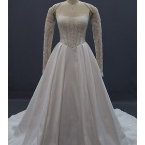 Castle couture basque waist wedding dress with detachable sleeves